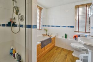 Photo 19- click for photo gallery